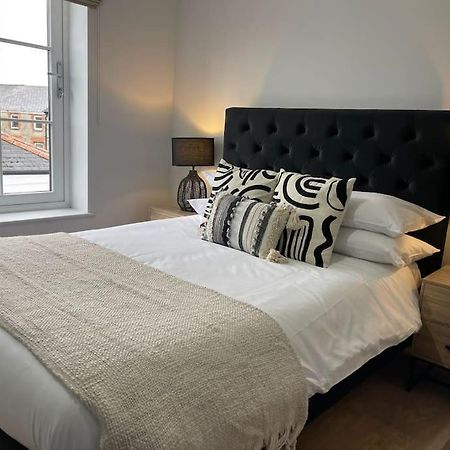 Trendy Apartment In Cardiff Free Parking Buitenkant foto