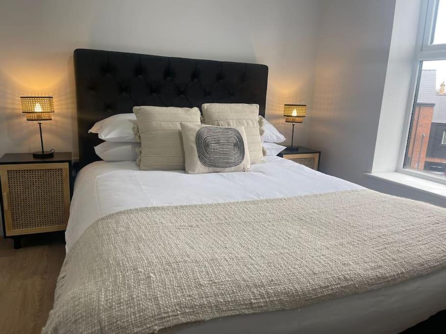 Trendy Apartment In Cardiff Free Parking Buitenkant foto