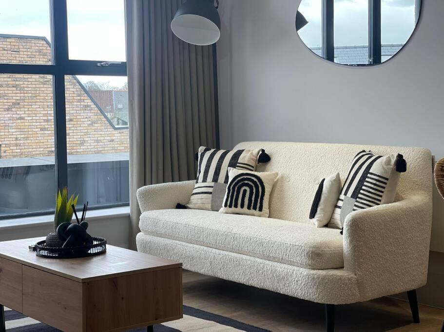 Trendy Apartment In Cardiff Free Parking Buitenkant foto